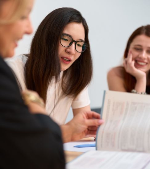 Deutschunterricht bei Perfekt Sprachschule Deutschkurs Nürnberg